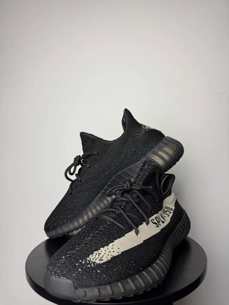 Yeezy Boost 350 "Oreo"